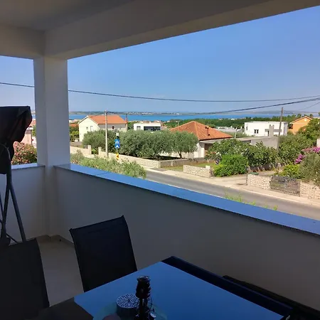 Leilani & Karolina Vrsi