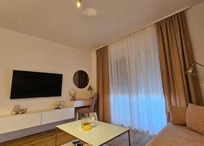 Leilani & Karolina Apartment