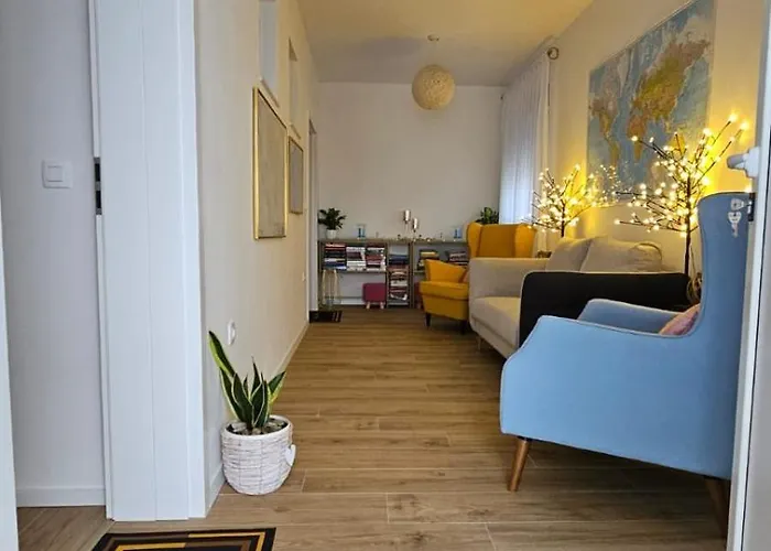 Leilani & Karolina Apartment