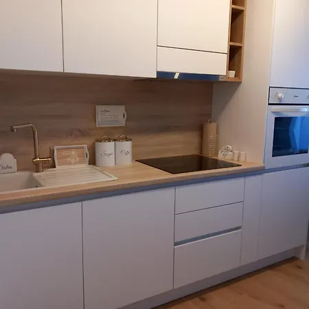 Apartament Leilani & Karolina *