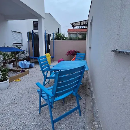 Leilani & Karolina * Vrsi