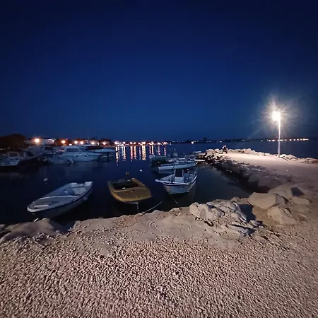 Leilani & Karolina Daire Vrsi