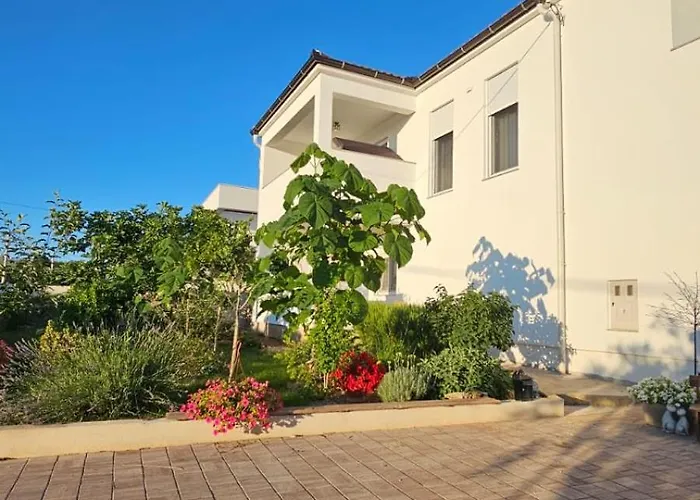 Leilani & Karolina Apartman