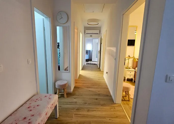 Leilani & Karolina * Vrsi