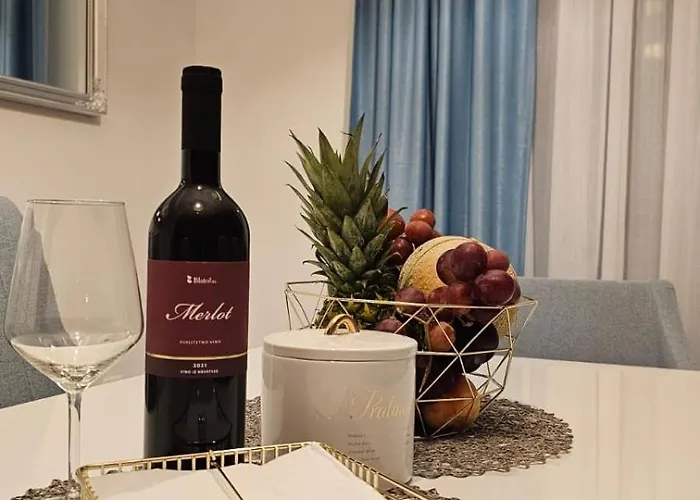 Leilani & Karolina Vrsi