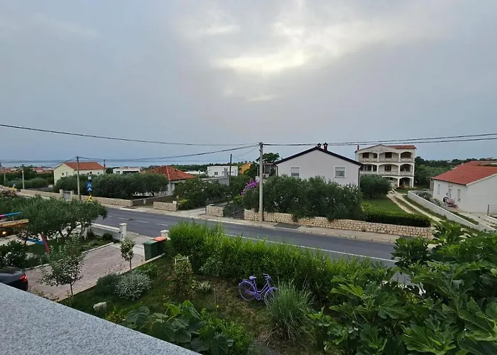 Leilani & Karolina *