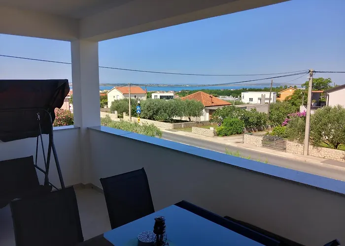 Leilani & Karolina Vrsi