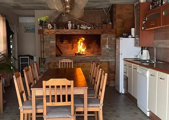 Apartman Leilani & Karolina Vrsi